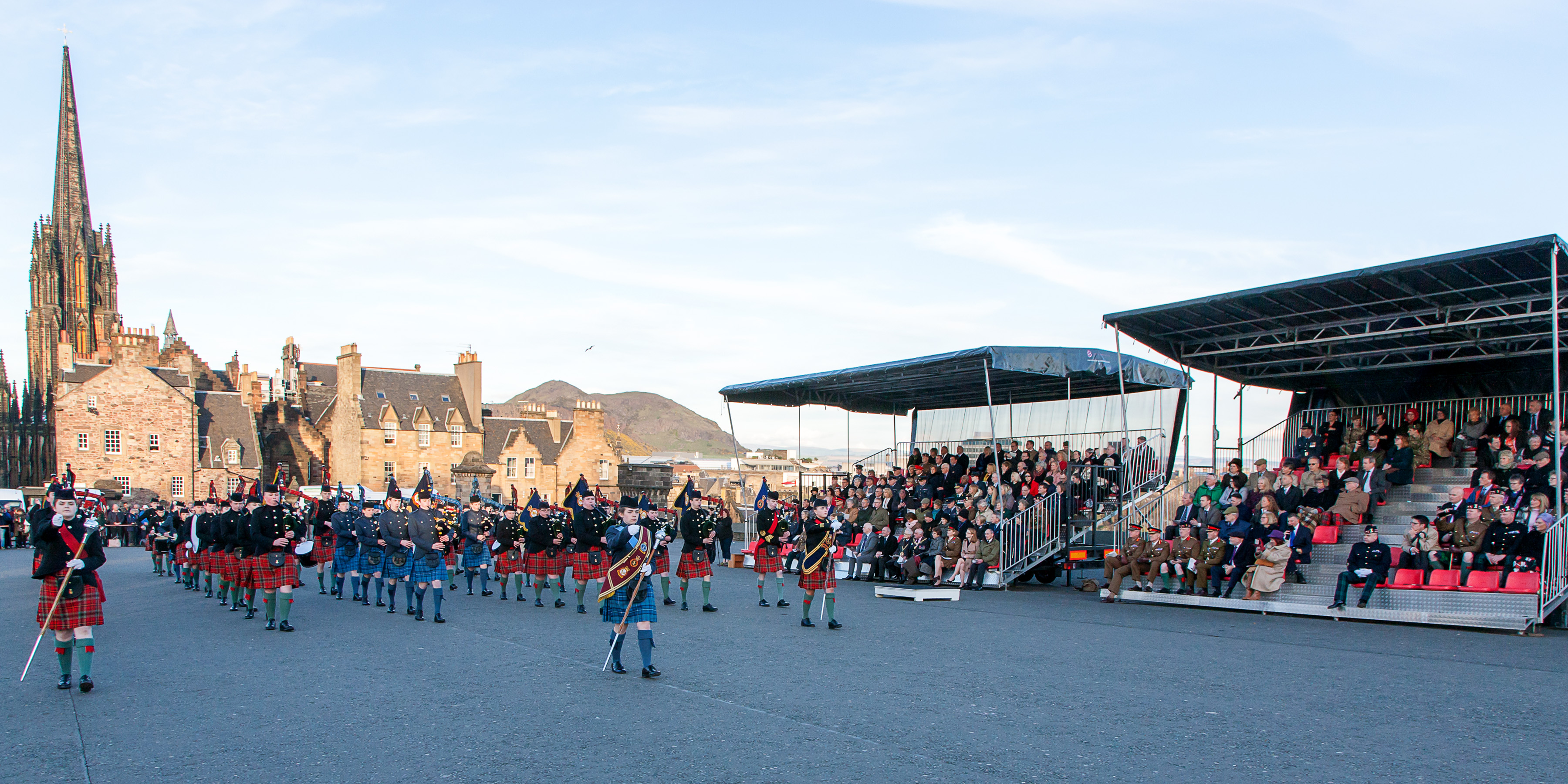 150 Cadets To Perform Mini-Tattoo At Edinburgh Castle - Lowland Reserve  Forces & Cadets Association